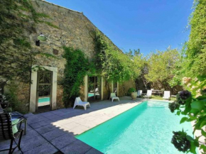Villa spacieuse avec piscine à Pouzols-Minervois